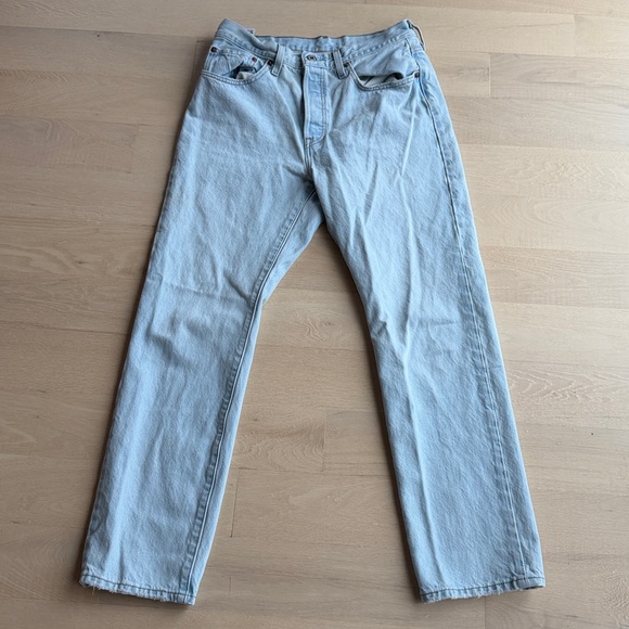 Levi’s - Picture 3 of 7